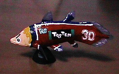 �A���g���[�Y�̃��j�t�H�[���𒅂����@�O